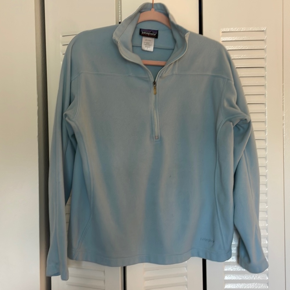Women’s Patagonia Synchilla zip up pullover size L